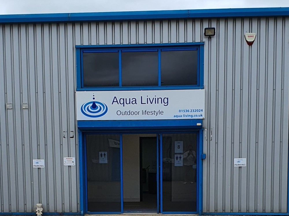 Aqua Living showroom photo