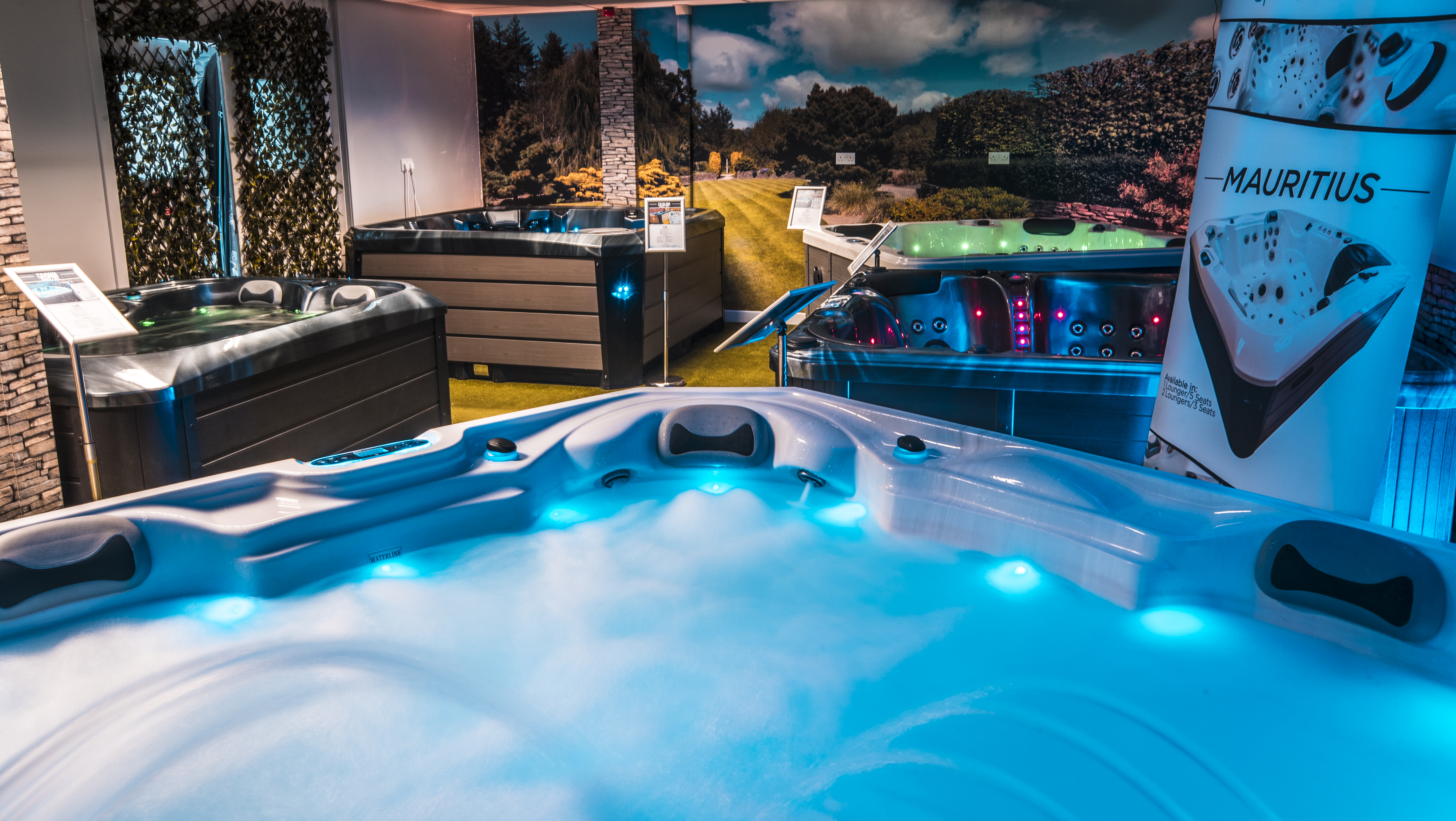 The Hot Tub Supercentre showroom photo
